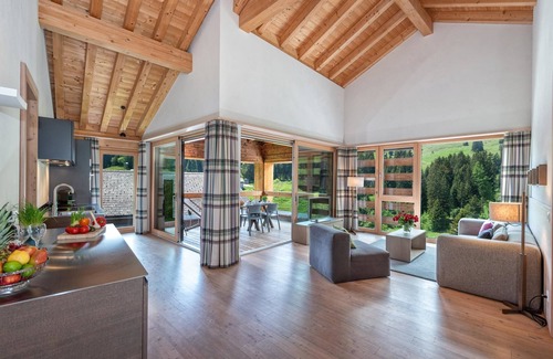 Parpan Apartment | Turrabuel 4-Bett Deluxe by Interhome
