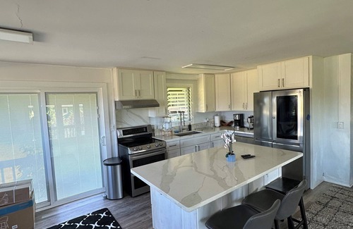 Kahuku House | Turtle Bay 2 bedroom Short Walk To Beach