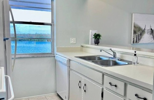 Englewood Apartment | Turtle Bay 3B Bay Breeze Retreat