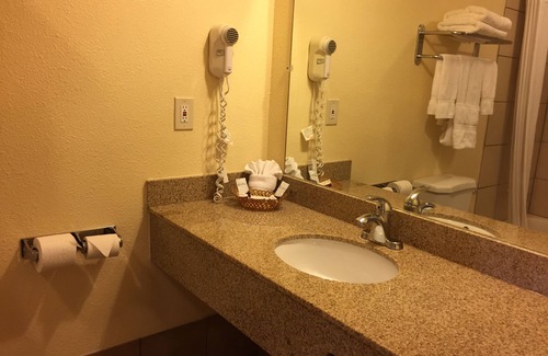 Benton Tract Hotel | Turtle Bay Lodge