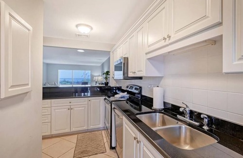 Siesta Key Condo | Turtle Beach, A105 - Gulf front - perfect for couples! Free Boat Docks & WiFi