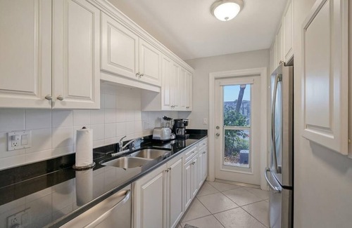 Siesta Key Condo | Turtle Beach, A105 - Gulf front - perfect for couples! Free Boat Docks & WiFi