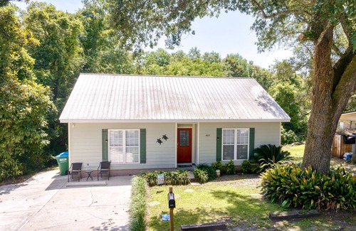 Biloxi House | Turtle Cove Cottage Downtown Ocean Springs! Next availability is on August 1st!