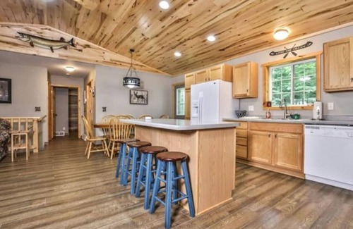Mercer Cabin | Turtle Flambeau Flowage Hideaway