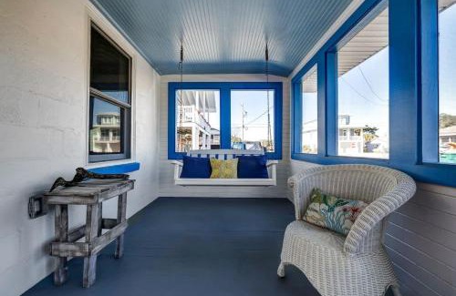 Kure Beach House | Turtle Time- Charming 3BR Getaway Near Kure Beach
