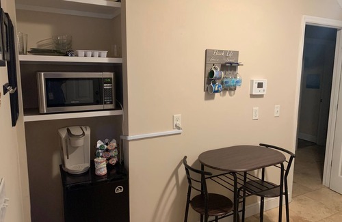 Saint Simons Island House | Turtle Villa: 4 bedrooms, 3 baths and Pet Friendly!