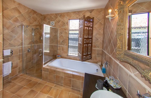 Papamoa Beach Bed & Breakfast | Tuscan Retreat B & B