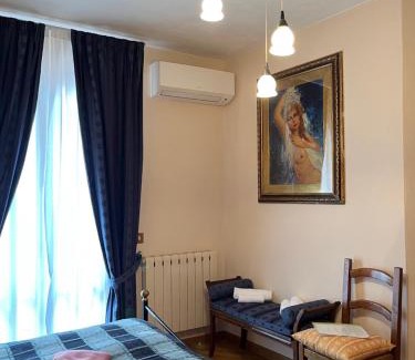 San Quirico d'Orcia House | Tuscan Room
