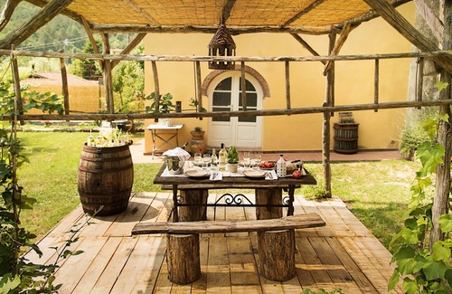 Montemagno House | Tuscan rustic house with exclusive private garden