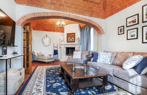 Acquaviva Villa | Tuscan Villa Posto di Pace - Montepulciano
