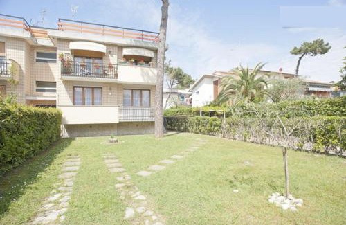 Tirrenia Apartment | Tuscany By The Sea