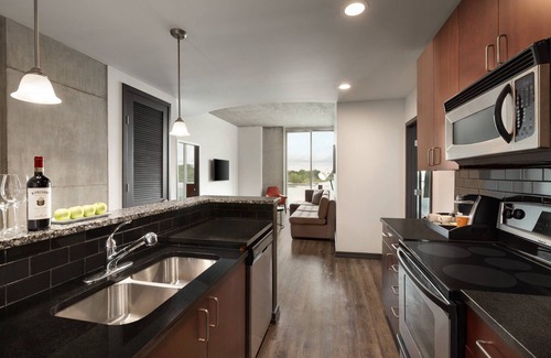 Atlantic Station Area Hotel | Twelve Midtown, Autograph Collection