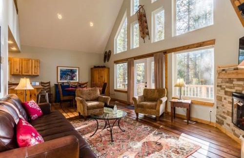 Leavenworth House | Twenty Pines