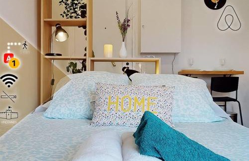 Vincennes Apartment | TWIN 1 & 2 - Studio-Métro Paris Disneyland-WIFI-RER A