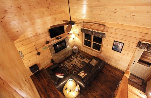 Cherry Log Cabin | Twin Bear Retreat Cherry Log, Ga