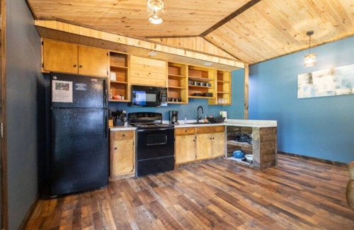 Springmaid Mountain Cabin | Twin Falls Cabin Top & Bottom Combined
