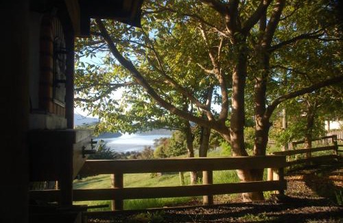 Duvauchelle Bed & Breakfast | Twin Gullies