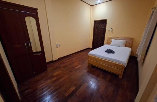 Luang Prabang Bed & Breakfast | Twin House
