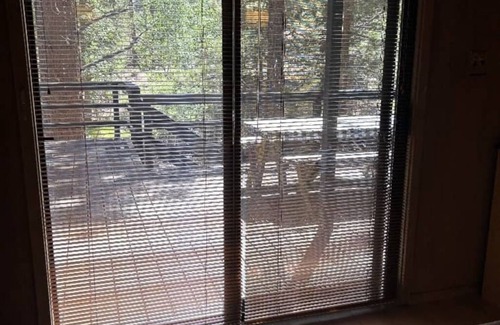 Bridgeport House | Twin Lakes,CA. Views, Beautifully Decorated, Private/Quiet; Fish in the Creek