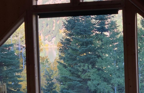 Bridgeport House | Twin Lakes Hideaway- Explore twin lakes fishing, hiking, kayaking and much more!