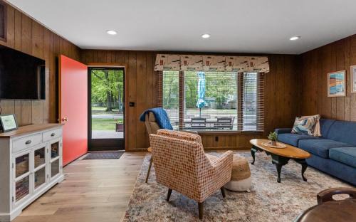 Mears House | Twin Oaks A