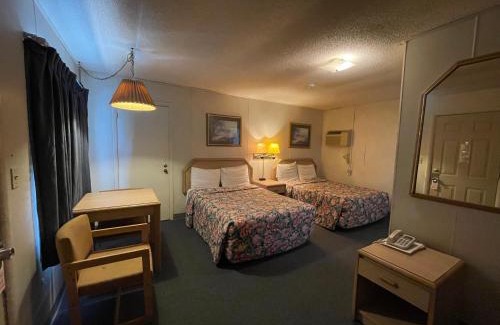 Tipton Hotel | Twin Pine Motel