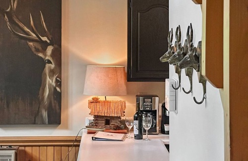 Robbinsville Cabin | Twin Pines - Free Brewery Tour Passes - Secluded Cabin - Convenient to Fontana