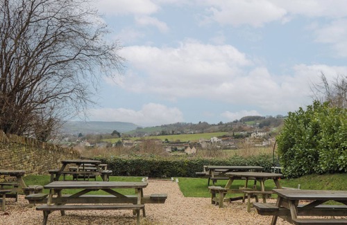 Stroud Cottage | TWIN ROOM, pet friendly in Whiteshill