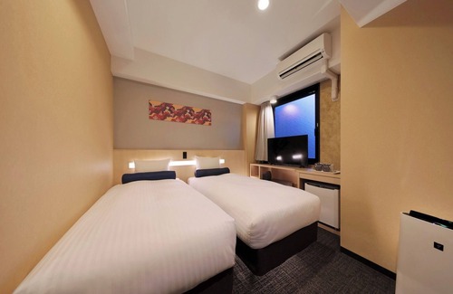 Dotonbori Hotel | Twin room Room only plan Conveniently located/Osaka City Ōsaka