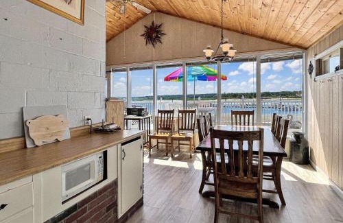 Wells Beach House | Twin Sails