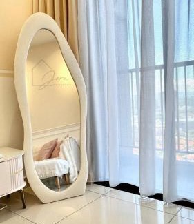 Central District Apartment | Twin Tower Residence Brand New Minimalist Suite 7pax 3 Min Walk from CIQ