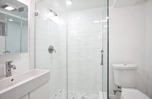 Harsimus Cove Condo | TwinCity 2BR/1BA Apartment-Mins away to NYC! (1)