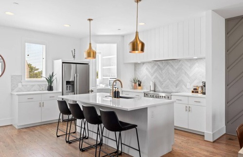 Historic Waverly House | TWO Adjacent Homes by 12 South, Belmont -Sleeps 24