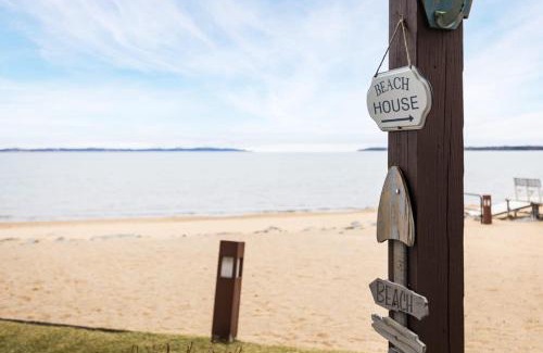 Traverse City House | TWO Beachside Condos on East Bay in Traverse City