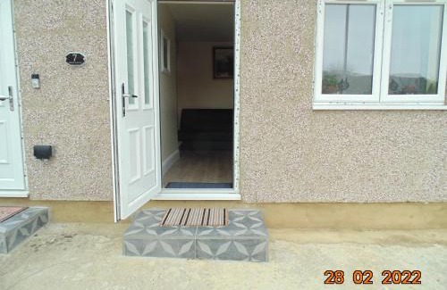 Havering Apartment | Two beautiful double bedroom Tulip apartment