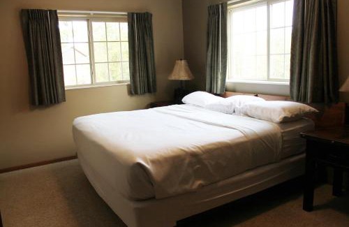 Eagle River House | Two Bed Condo at Wild Eagle Lodge on Duck Lake #220