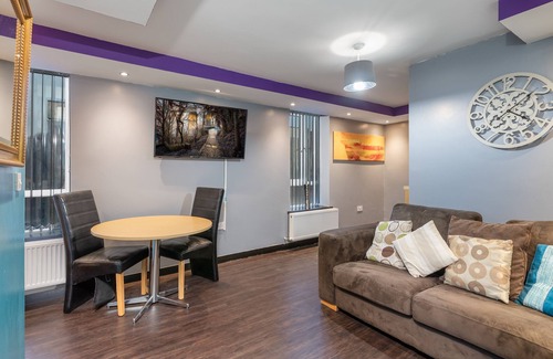 Newcastle-upon-Tyne Apartment | Two Bedroom Open Plan Newcastle City Centre Sleeping 12 People