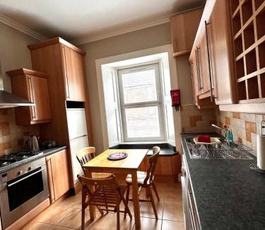 Bridge of Allan Apartment | Two Bedroom Apartment in Bridge of Allan