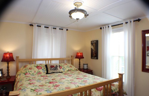Michigan City Apartment | Two Bedroom Apartment in town by The Lighthouse Outlet Mall