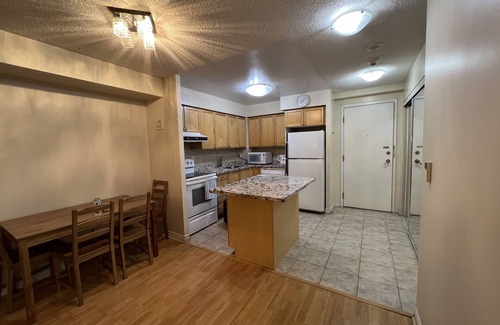 Downtown Mississauga Apartment | Two bedroom apartment with secure parking, 1 minute walk from Celebration square
