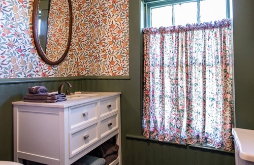 Butchertown Apartment | Two Bedroom Apartment In Historic Nulu Property