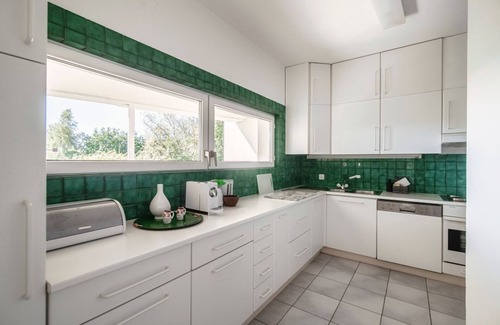 Vernate Apartment | Two-bedroom apartment with terrace and beautiful lake view (EVIA APARTMENT)