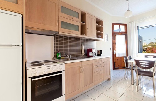 Kalathas Apartment | Two-bedroom apartment with Sea View and Balcony
