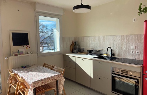 Malakoff Apartment | Two-bedroom apartment with balcony