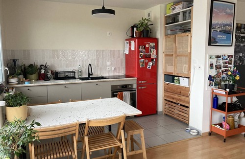 Malakoff Apartment | Two-bedroom apartment with balcony