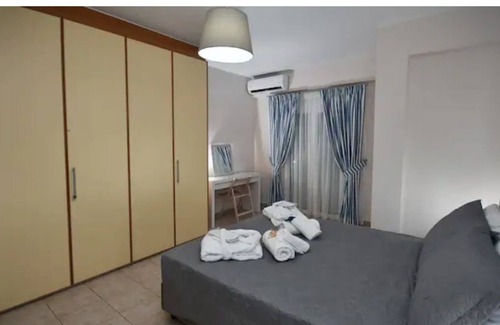Koutsouras House | Two Bedroom Apt with Sea View Balcony and Parking