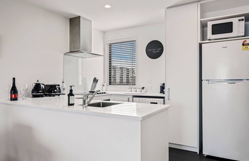 Christchurch City Centre Apartment | Two Bedroom City Base with Free Carpark