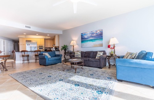 Orange Beach East Condo | Two Bedroom Condo with Gulf and Bay Views! Complimentary Boat Slip!