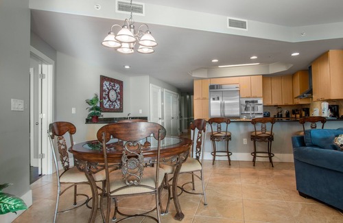 Orange Beach East Condo | Two Bedroom Condo with Gulf and Bay Views! Complimentary Boat Slip!