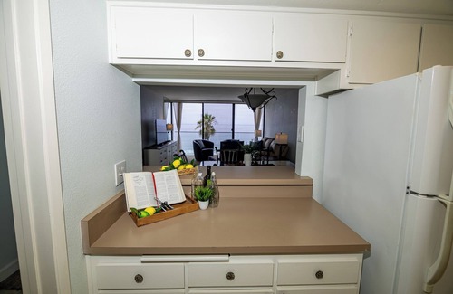 North Pacific Beach Condo | TWO BEDROOM CONDOMINIUM #410 FULL BEACH AND OCEAN VIEW